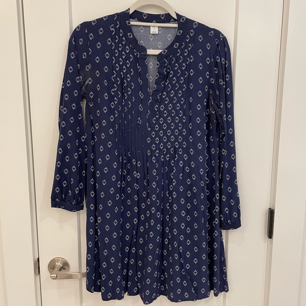 Old Navy blue quarter length sleeve dress